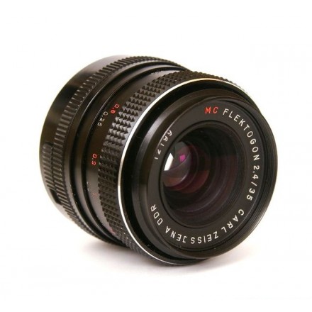 Объектив Flektogon Auto Carl Zeiss Jena 35mm f/2.4 Объектив Flektogon Auto Carl Zeiss Jena 35mm f/2.4